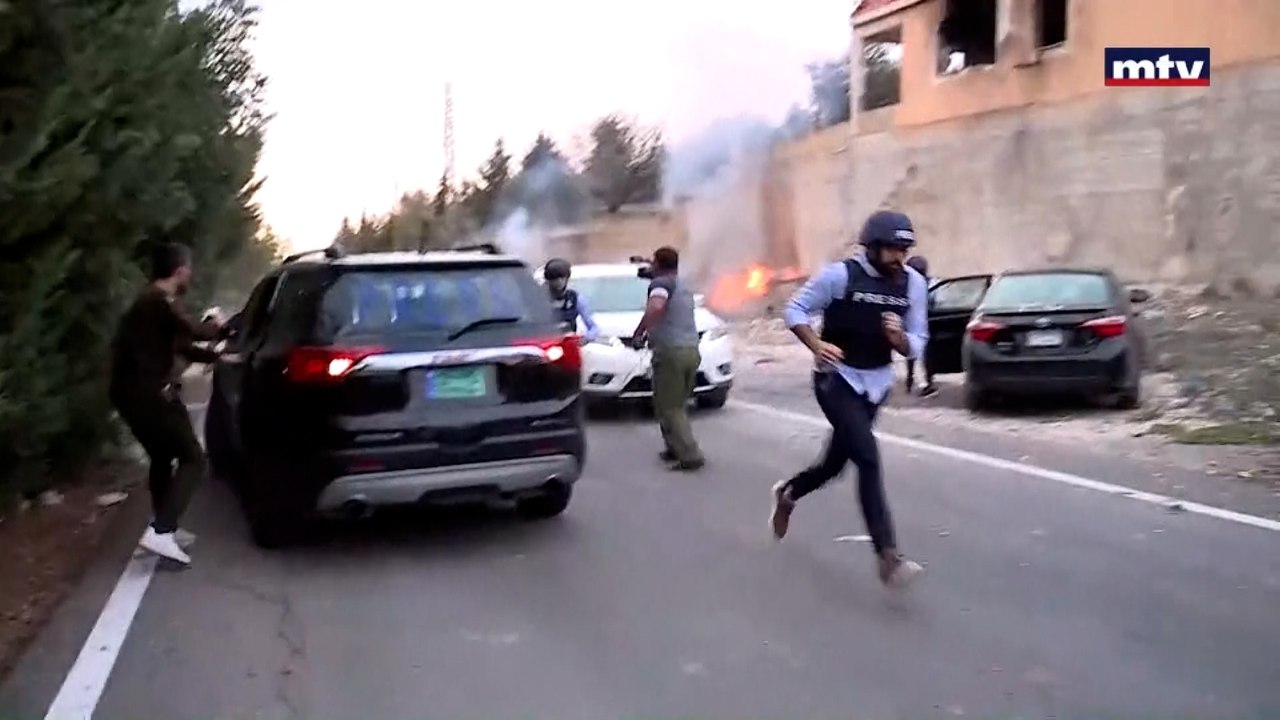 El momento en el que un grupo de periodistas es alcanzado por un misil en el sur de Líbano