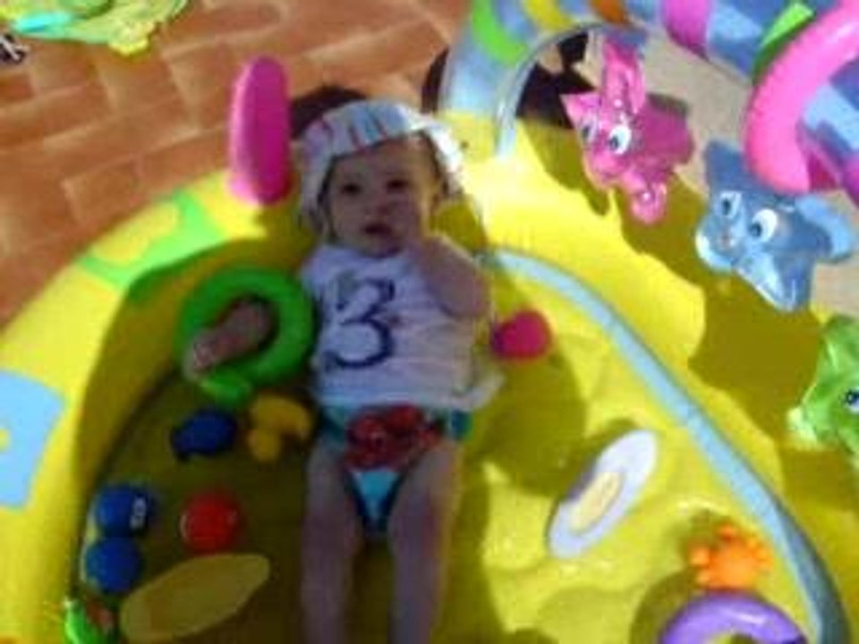 noa dans la picine