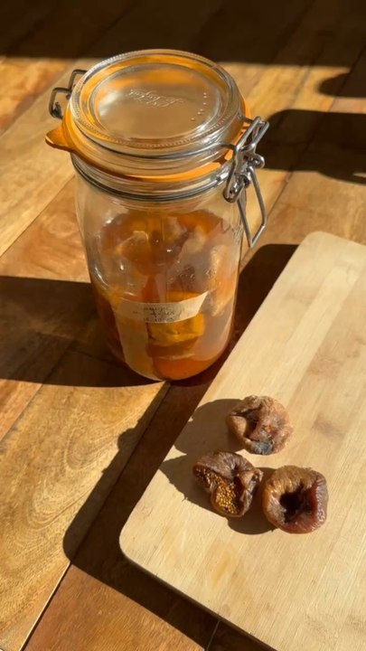 Vinaigre de figues, une belle idée de cadeau de Noël !
