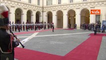 Meloni riceve il Primo Ministro Golob a Palazzo Chigi, accolto col picchetto d'onore