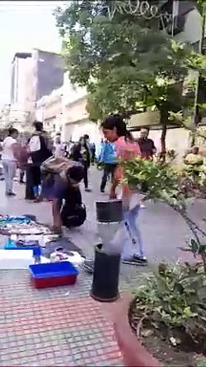 Pelea entre vendedores ambulantes en la peatonal Congreso