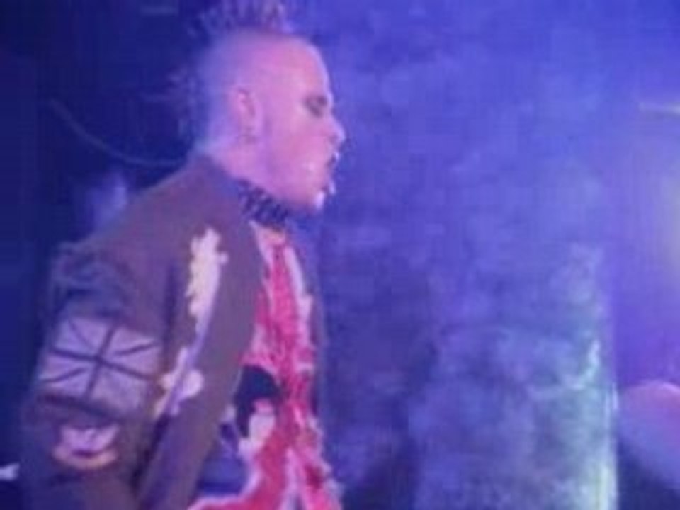 The Prodigy - Smack My Bitch Up Live Brixton 97