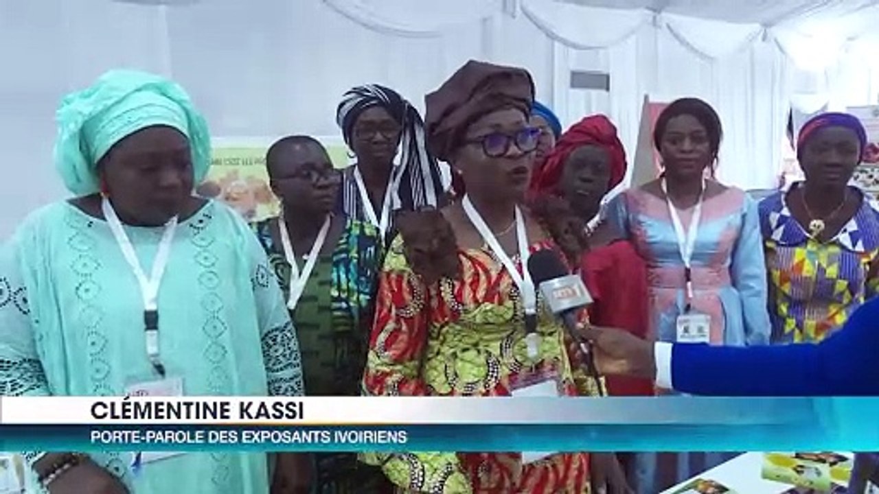 Le Ministre du Commerce Souleymane Diarrassouba sur les stands de la Foire du Caire en Egypte