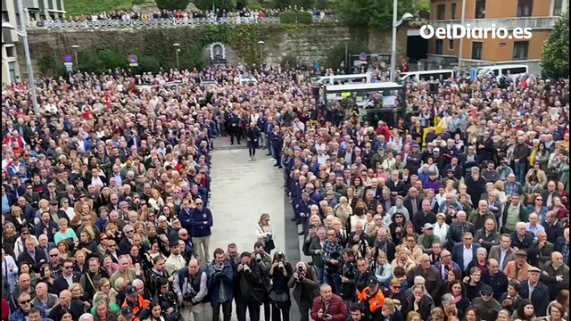 El 'turullu' minero suena en la despedida al alcalde de Mieres, Aníbal Vázquez