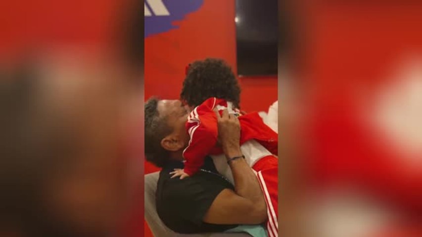 Les retrouvailles émouvantes entre Luiz Diaz et son père