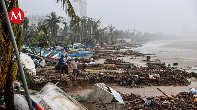 Recorridos por zonas afectadas tras paso de 'Otis' en Guerrero