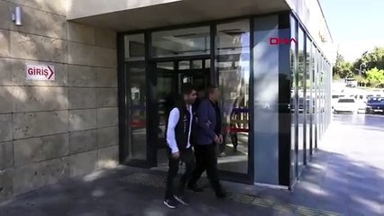 Depremde market yağmalamak isteyenlere engel olmak isteyen kişi öldürüldü, 5 kişi gözaltına alındı