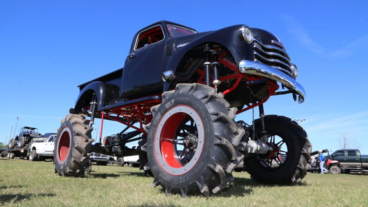 Chevrolet Pick-up Turned Into $100,000 Mega Truck | Ridiculous Rides