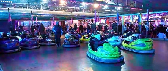 Nombreuses Attractions   Foire des Rameaux de Grenoble  #france #grenoble #foire #divertissement   (16)