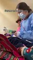 Pobladores sorprenden con productos de la chacra a doctora que hace su serums en Andahuaylas