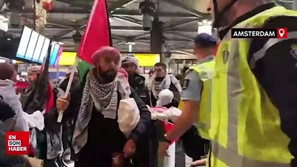 Hollanda hükümeti, İsrail'e silah yolladığı gerekçesiyle protesto edildi