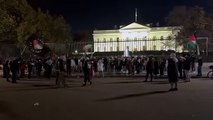 İsrail'in Şifa baskını ABD'yi karıştırdı! Beyaz Saray önünde toplanan kalabalık grup Biden'ı soykırımla suçladı