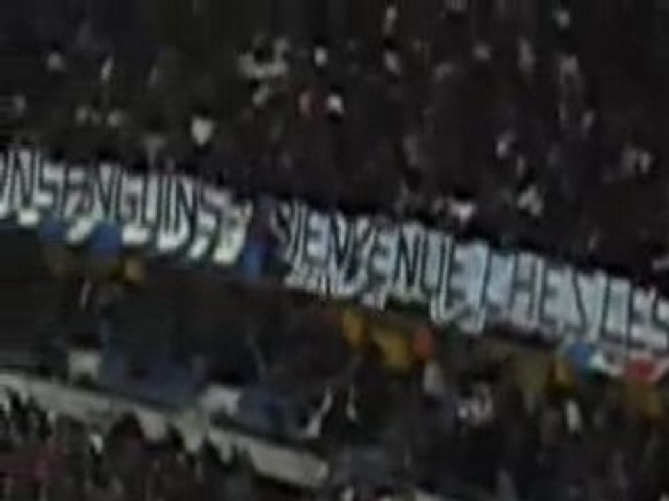BANDEROLE  LENS - PSG QUELLE HONTE !!!