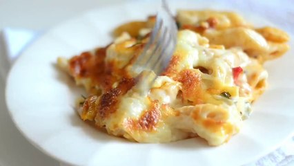 White Sauce Pasta And Chicken Bake