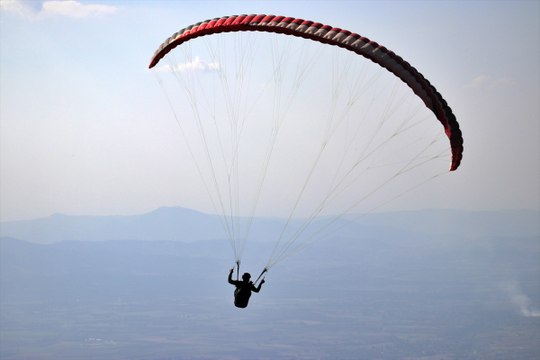 Yamaç paraşütü tutkunlarının yeni rotası: Dumanlı Yaylası