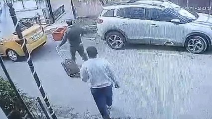 İngiltereli turist, karısını tornavida ile öldürdü