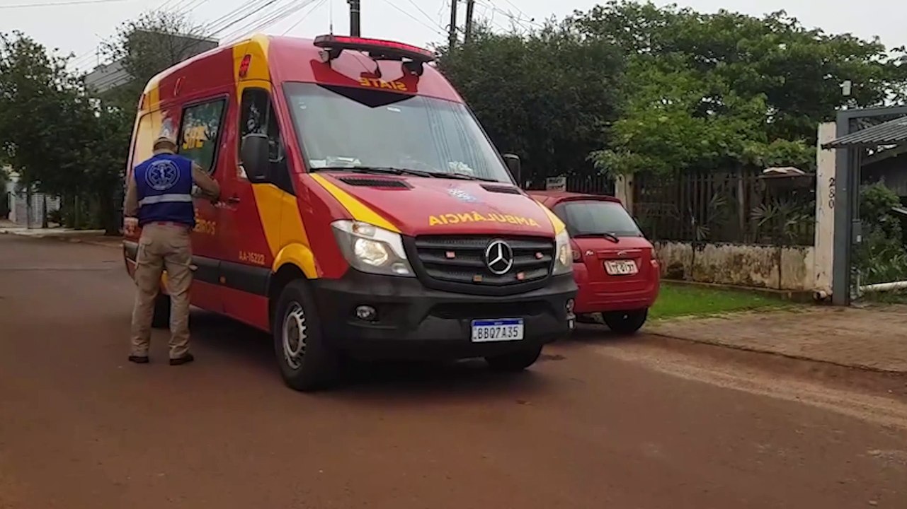 Idosa sofre queda e é socorrida pelo Siate no Esmeralda