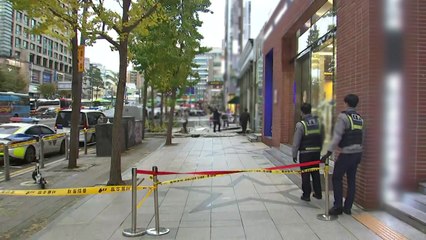 '행인 뇌사' 홍대입구역 가림막 사고 공사업체 대표 입건 / YTN