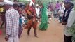 पुरुष धरते हैं महिला का वेश, 30 दिन से अधिक गांव-गांव में करते हैं नृत्य