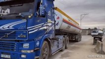 Un convoglio di aiuti con il carburante al valico di Rafah