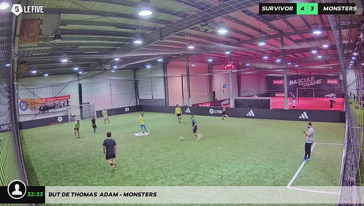But de Thomas  ADAM - MONSTERS