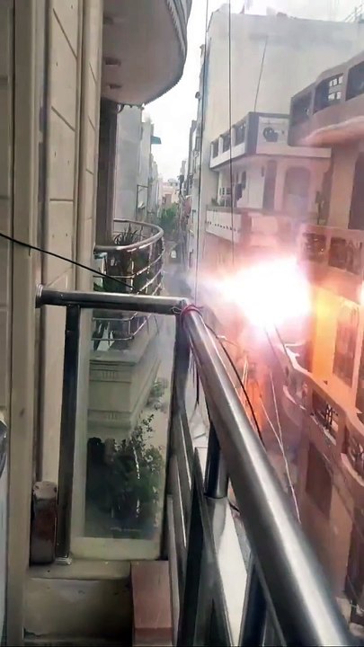 - -When a fire reaches electric cables..  https-__t.co_T9ZsPQtAbn- _ X