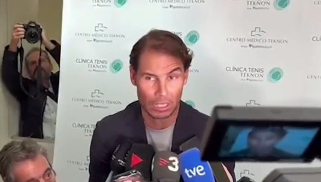 ATP - ITW 2023 - Rafael Nadal : Lo que ha cambiado es que ahora sé que volveré a jugar al tenis. Antes no lo sabía, pero ahora honestamente sé que lo haré porque la evolución es positiva