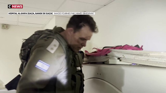 Israël-Hamas : Tsahal dévoile les armes du groupe terroriste retrouvées dans l'hôpital al-Shifa