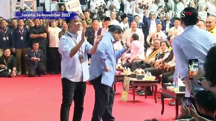 Скачать видео: Ulasan Pakar Ekspresi: Capres 1 dan 2 Cair, Ganjar Terusik di Penetapan Nomor Urut