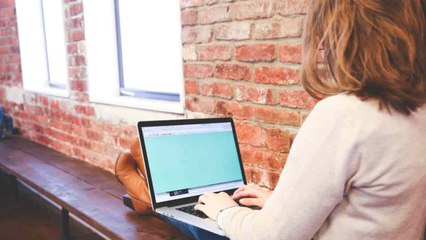 Internet et santé mentale : les filles plus exposées aux risques ?