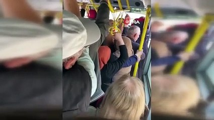 Bursa'da yolcuya kızan şoför hareket etmedi
