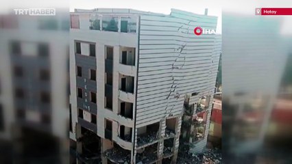 Hatay'da 8 katlı bina kornayla yıkıldı: O anlar kamerada