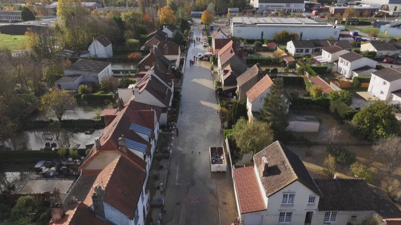 Inondations: accalmie avant de nouvelles pluies dans le Pas-de-Calais, les habitants exténués