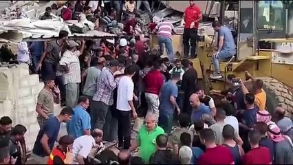 700 dead in Israel as it _declares war_ on Hamas - BBC News(360P)