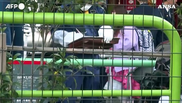 Tokyo, auto contro le barriere vicino all'ambasciata di Israele