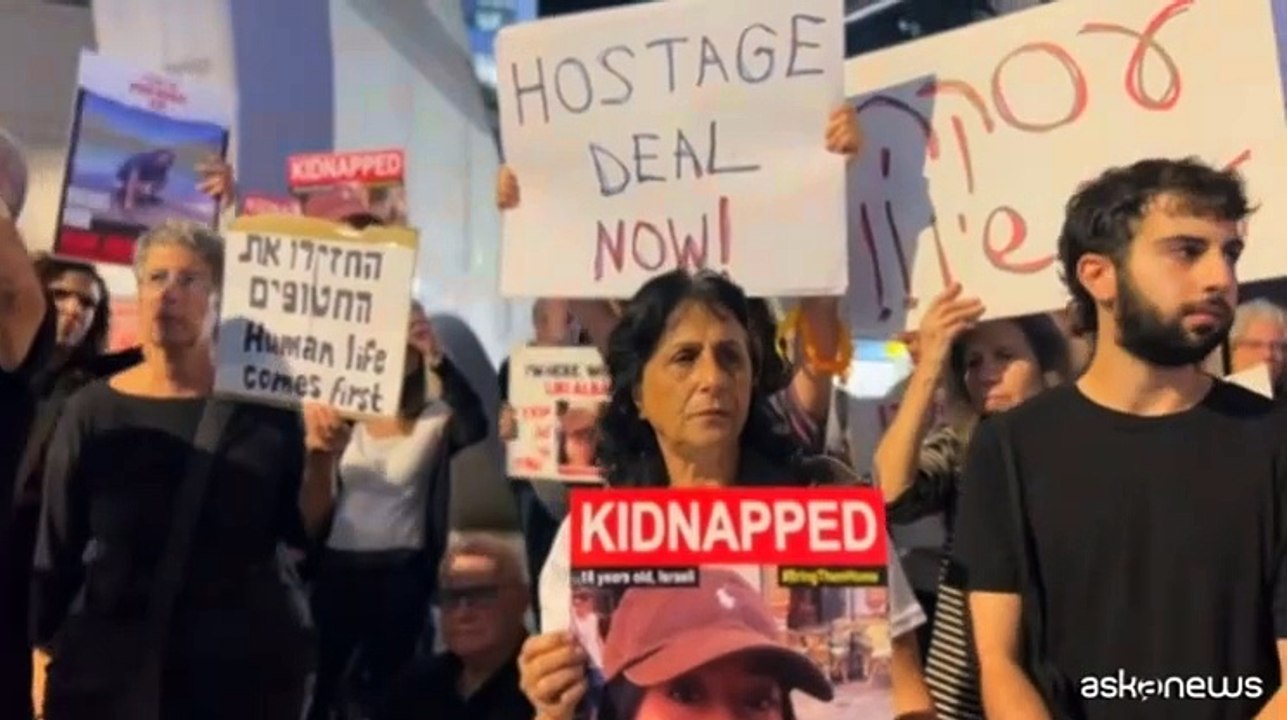 Le famiglie degli ostaggi detenuti da Hamas chiedono un accordo