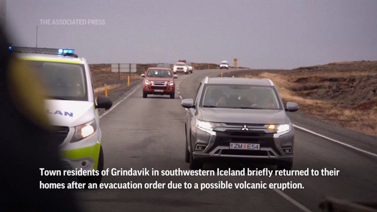 Iceland Volcano Evacuation AP