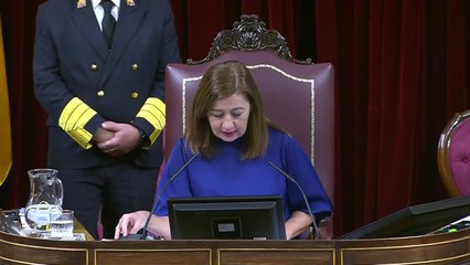 Armengol anuncia que Pedro Sánchez vuelve a ser presidente: esta ha sido la gran ovación de la Cámara