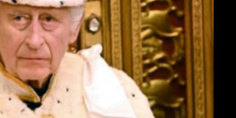 Charles III, accueilli par des huées lors de son premier discours, une situation historique cauchemardesque !