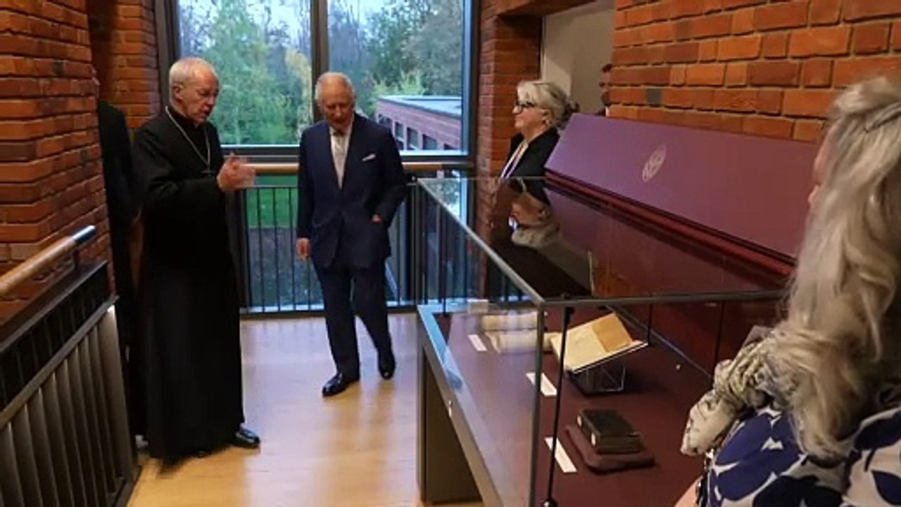 King visits faith leaders to mark Inter Faith Week