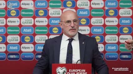 Tải video: Rueda de prensa de Luis de la Fuente tras el Chipre vs. España