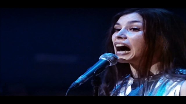 OLIVIA RUIZ — Thérapie de groupe – (Olivia Ruiz / Patrice Maktav – Olivia Ruiz) | OLIVIA RUIZ : CHOCOLAT SHOW! | (mai 2007)