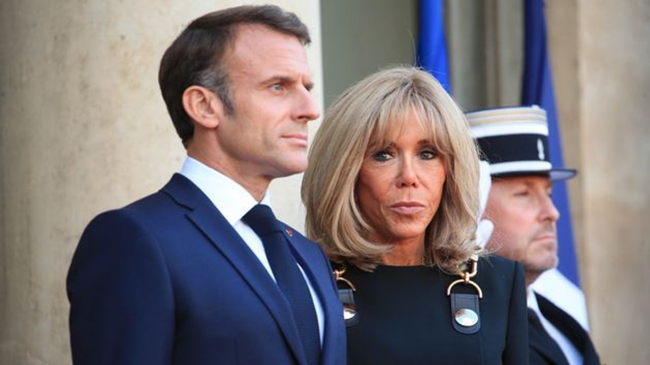 L'obstacle insurmontable qui se dressait devant Brigitte Macron : le début de son histoire avec Emmanuel Macron