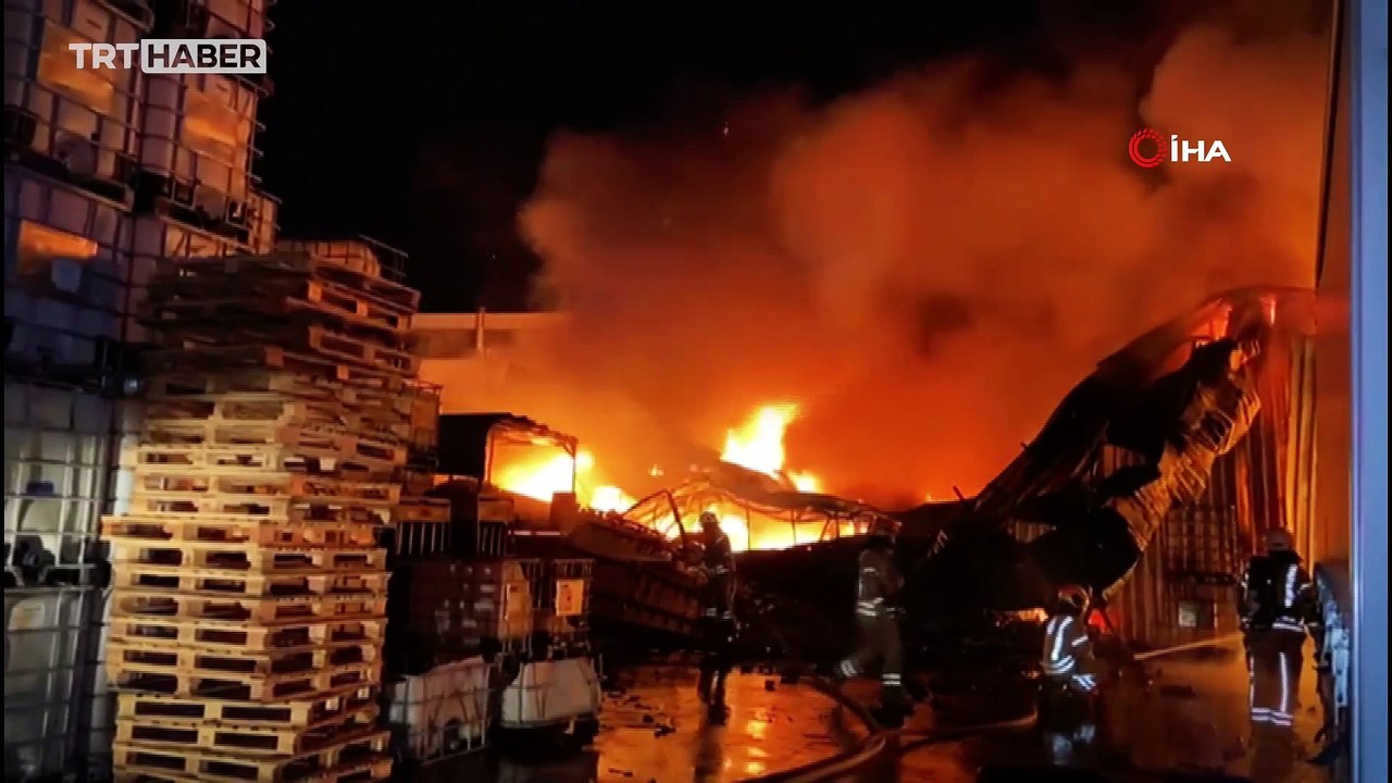 Esenyurt'ta depo yangını