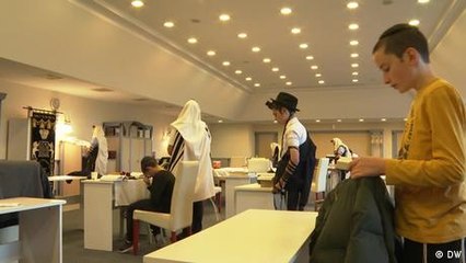 Amid Israel-Hamas war, Israelis fleeing to Hungary