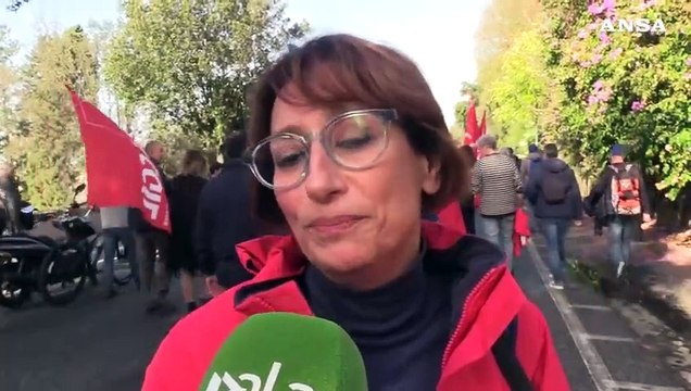 Sciopero, voci del corteo degli studenti e dei lavoratori: Non ci precetterete