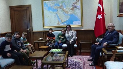 Iğdır'da 'Saygı Nöbetçileri'ni canlandıran öğrenciler, Anıtkabir'de