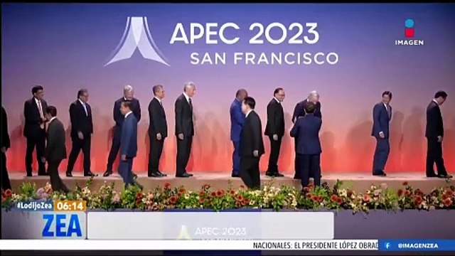Foto histórica de los asistentes al Foro de Cooperación Económica de Asia Pacífico