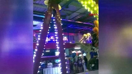 Bursa'da Alışveriş Merkezinde Salıncak Kazası