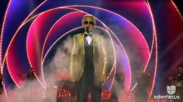 Standing ovation per Andrea Bocelli ai Latin Grammy 2023